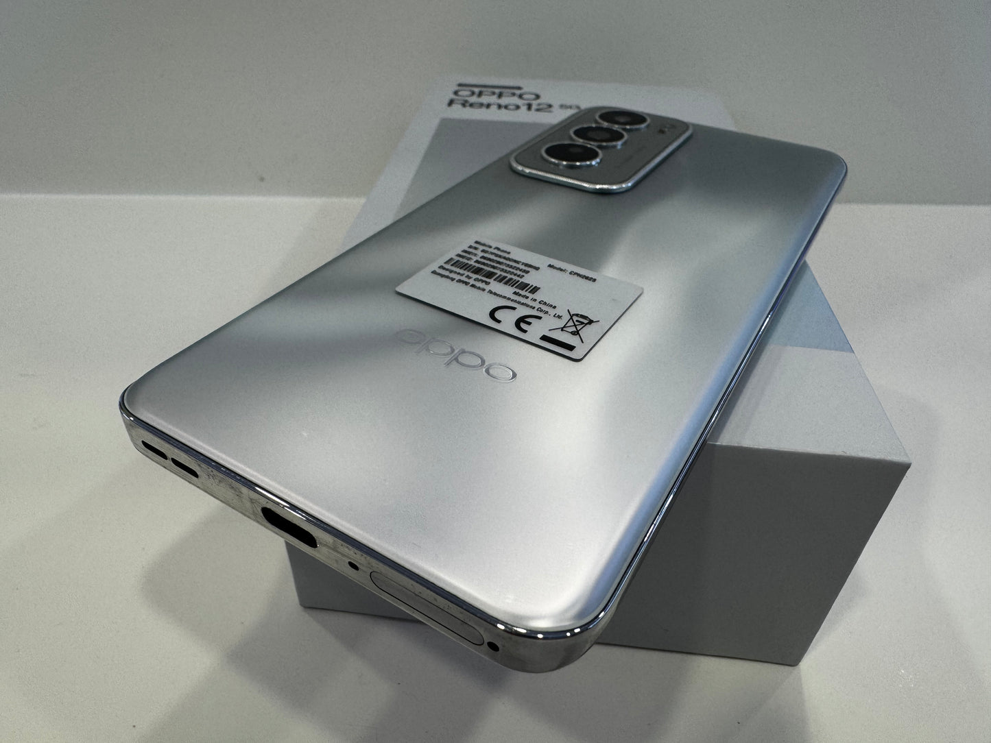 Oppo Reno 12 5G 12gb /256gb